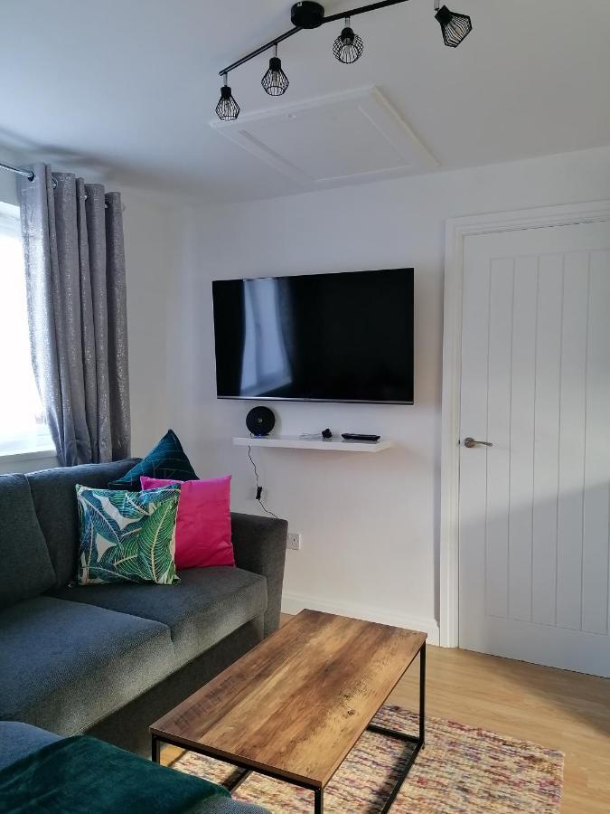Chota Gher Apartment Widnes Exteriör bild